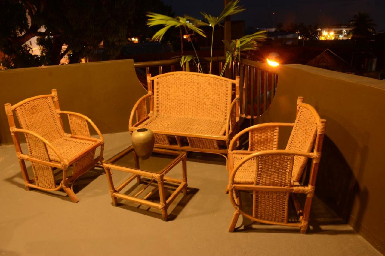 Hostal Casa Blanca Tarapoto Buitenkant foto